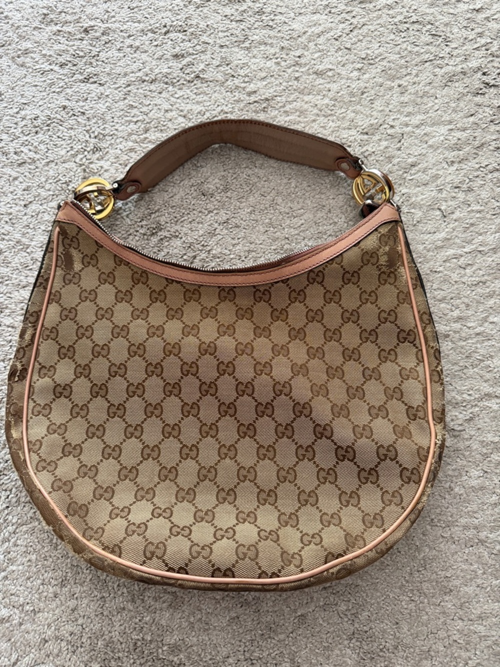 Gucci Vintage Twins Hobo Medium Shoulder Bag in beige and pink